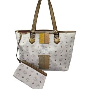 MCM Tote Bag Purse Handbag White Logo‎ Lion with Pouch and Card